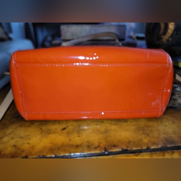 Coach patent leather crossbody/shoulder bag - Picture 15 of 16